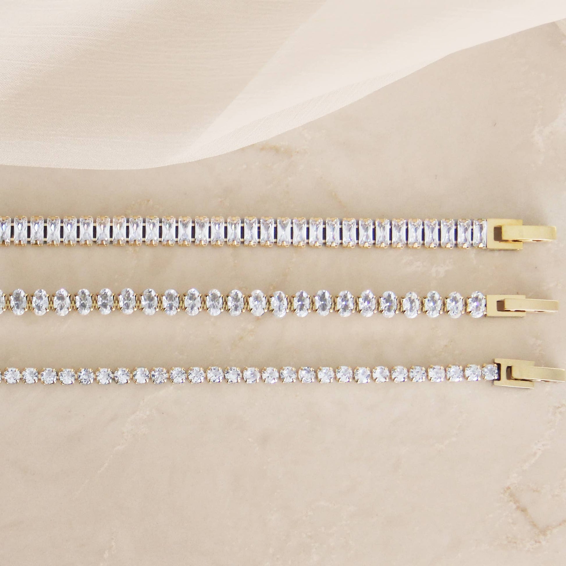 Tennis Bracelet: Gold / Oval
